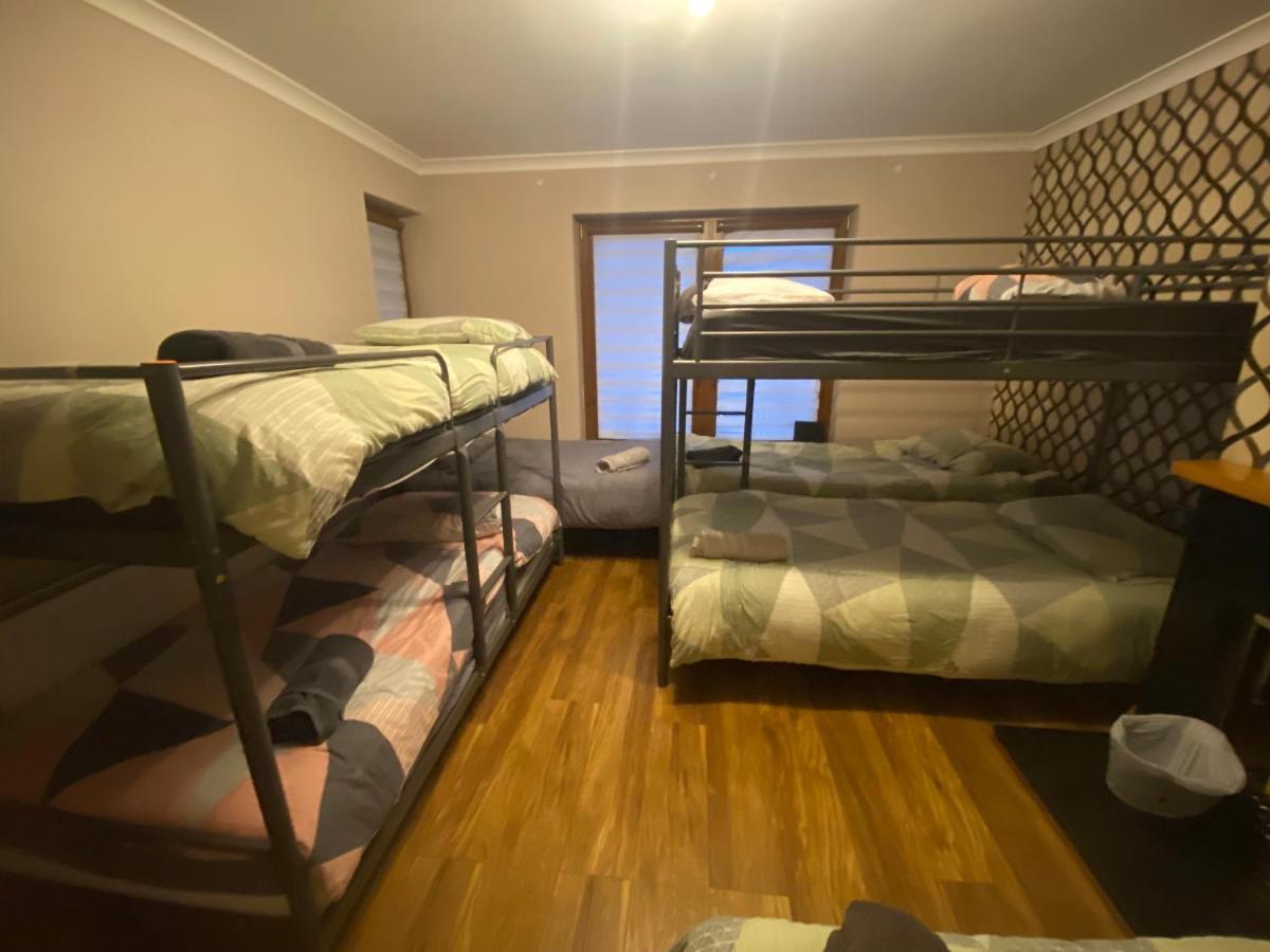 Dublin Airport Big Rooms With Bathroom Outside Room - Kitchen Only 7 Days Reservation Bagian luar foto