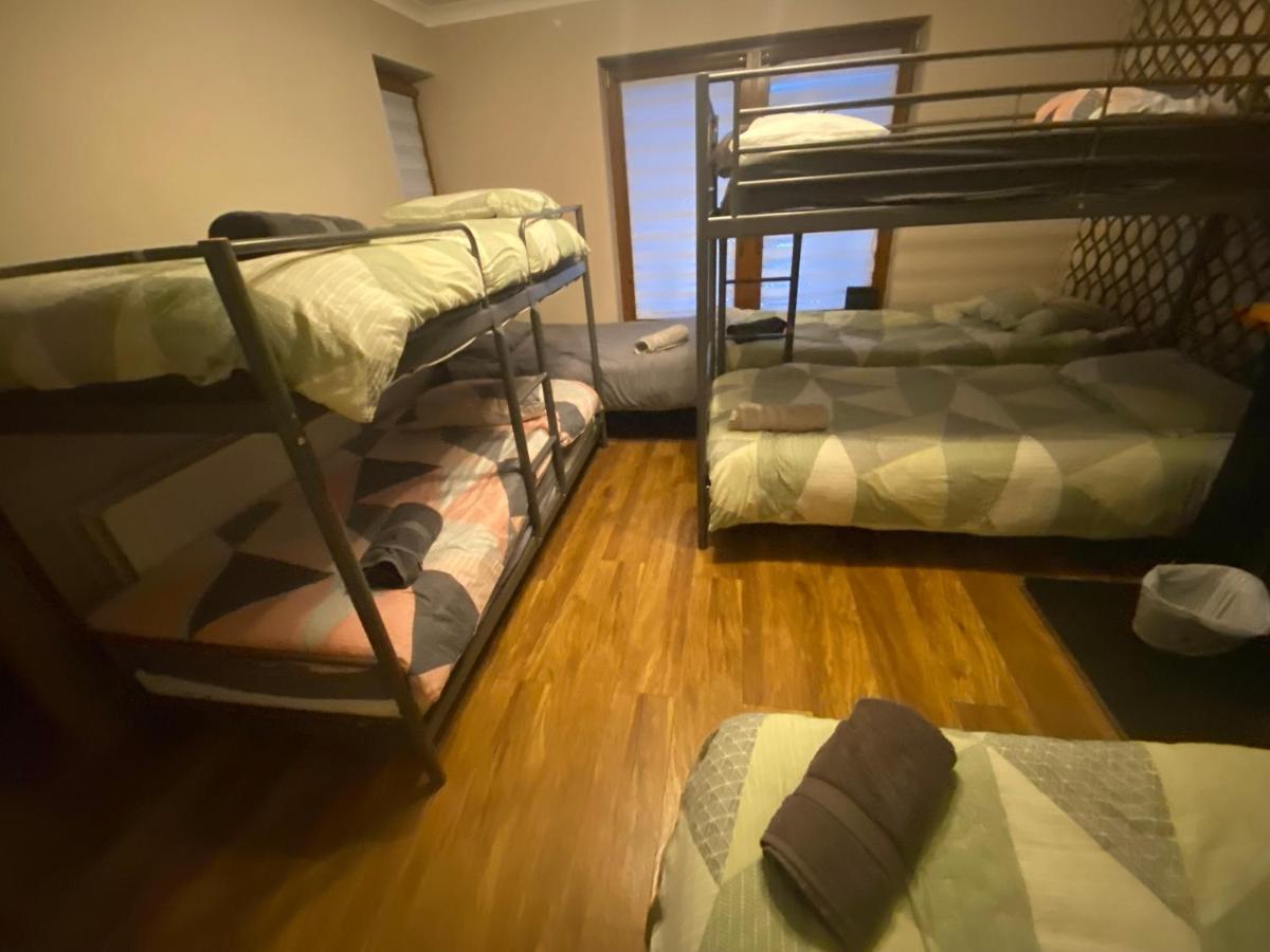 Dublin Airport Big Rooms With Bathroom Outside Room - Kitchen Only 7 Days Reservation Bagian luar foto