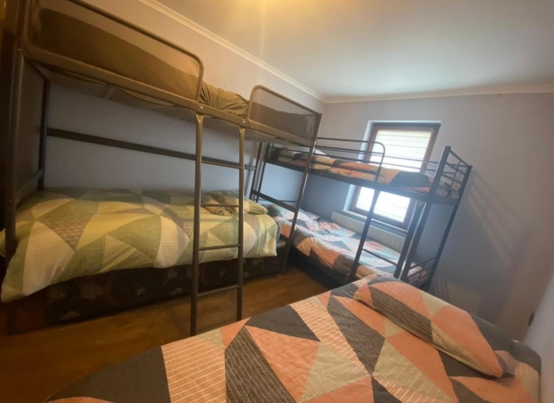 Dublin Airport Big Rooms With Bathroom Outside Room - Kitchen Only 7 Days Reservation Bagian luar foto