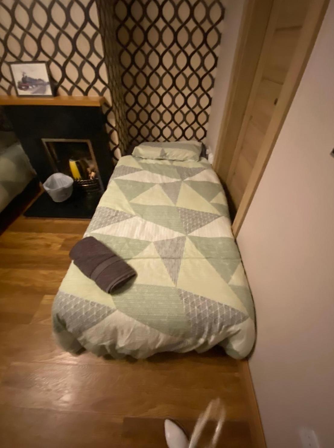 Dublin Airport Big Rooms With Bathroom Outside Room - Kitchen Only 7 Days Reservation Bagian luar foto
