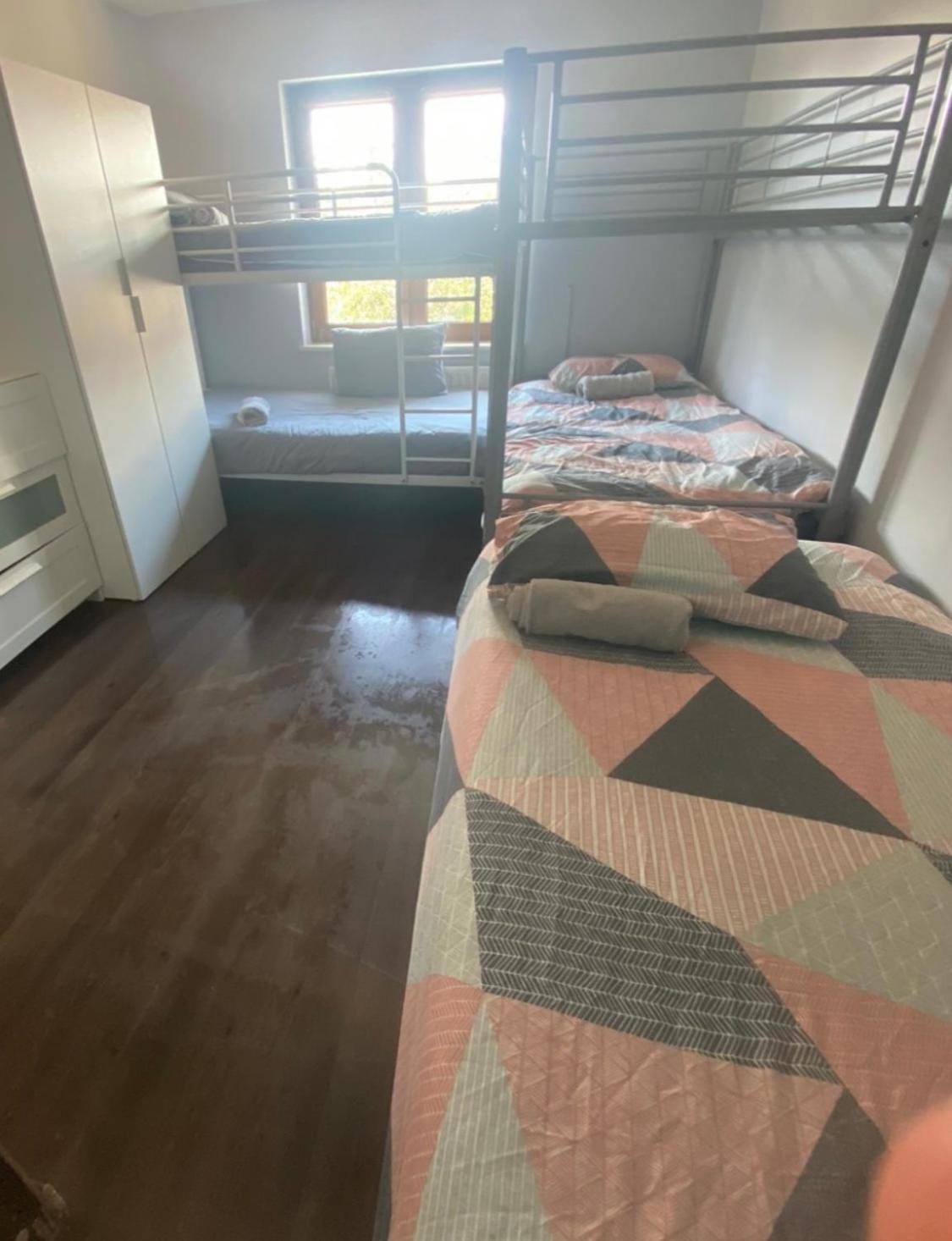 Dublin Airport Big Rooms With Bathroom Outside Room - Kitchen Only 7 Days Reservation Bagian luar foto